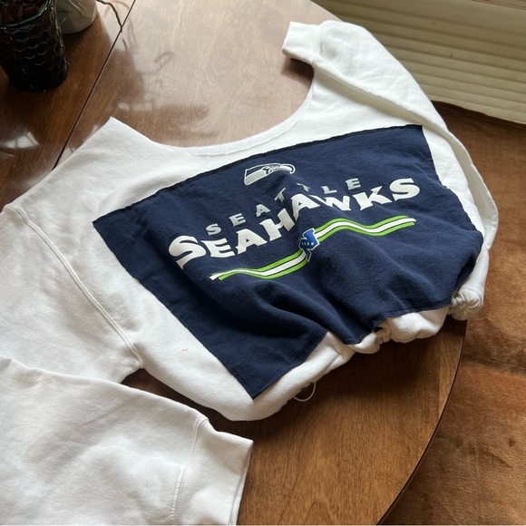 Seattle Seahawks drawstring crop sweatshirt (203) - Picture 1 of 1